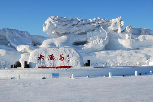 起   天马价:￥2899 起    旅游城市:东北 主要景点